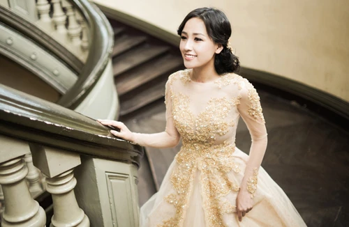 Hoa hậu Mai Phương Thuý diện váy dạ hội giá 70 triệu đồng