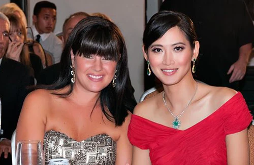 Elizabeth Thủy Tiên ngồi “ghế nóng” chấm thi hoa hậu ở Mỹ