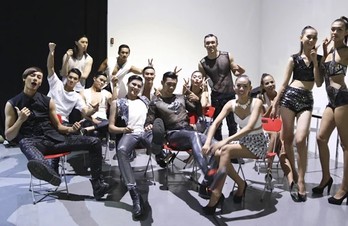 Đột nhập hậu trường chụp ảnh của Top 16 Vietnam’s Next Top Model 2014