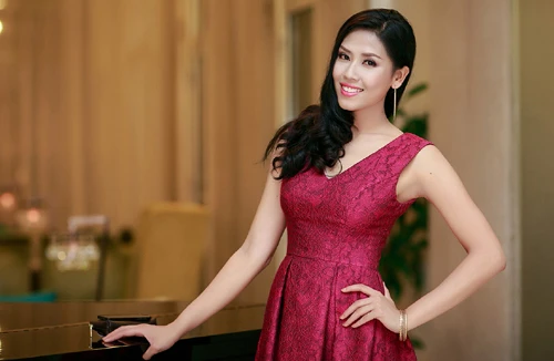 Nguyễn Thị Loan xinh đẹp đi dự event sau tin đồn tham dự Miss World