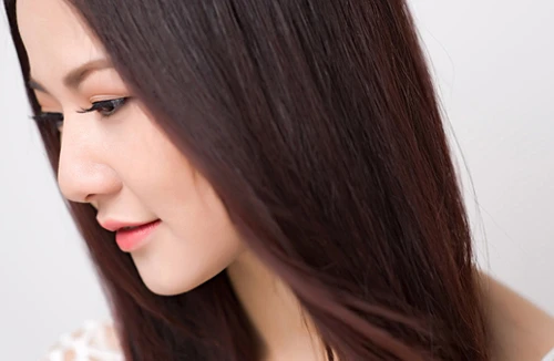 Cận cảnh nhan sắc mặn mà của Hoa hậu Trần Thị Quỳnh