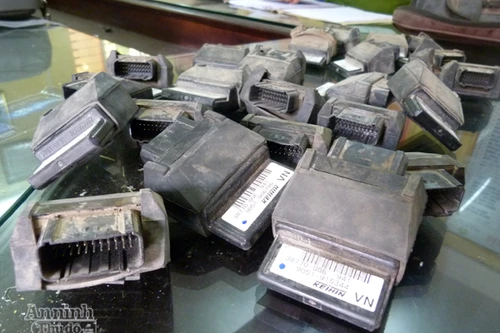 “Siêu trộm” lấy cắp thiết bị IC trong nháy mắt