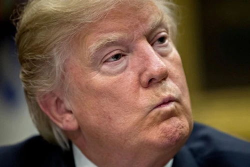 Tổng thống Trump "tấn công" các cơ quan tình báo Mỹ