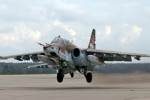 Nga ngừng sản xuất đại trà cường kích Su-25