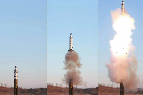 Cận cảnh Triều Tiên "phóng lạnh" tên lửa Pukguksong-2