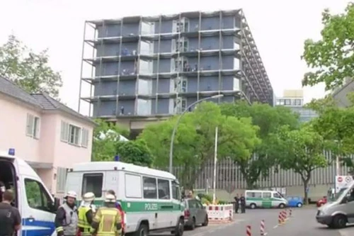 Lại xảy ra xả súng tại phòng khám ở Berlin