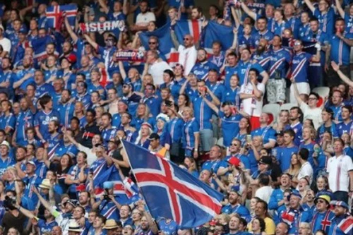 Tổng thống Iceland sang Paris "tiếp lửa" cho đội nhà 