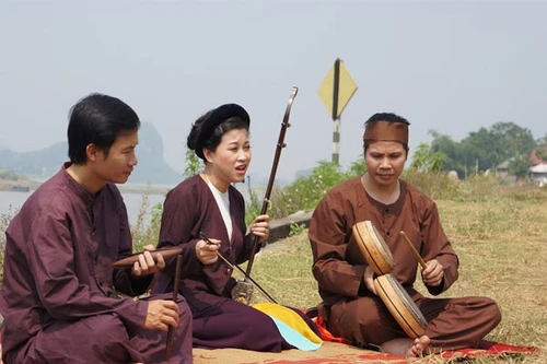 Xẩm "đường lưỡi bò" gây sốt