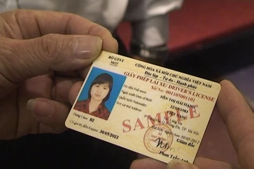 Đổi 32 triệu Giấy phép lái xe sang chất liệu nhựa PET