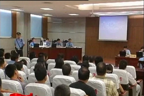 Tòa án Tối cao Trung Quốc nghiêm cấm bức cung