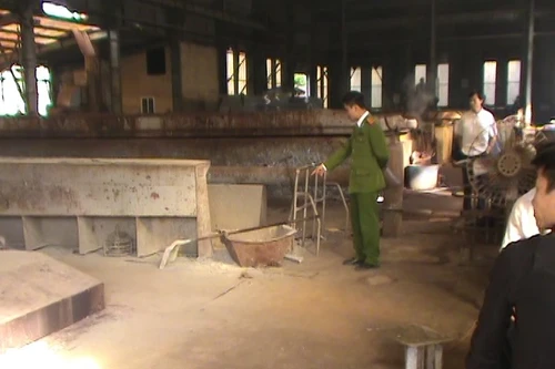 Ngăn chặn kịp thời xe chở chất thải nguy hại đi tiêu thụ