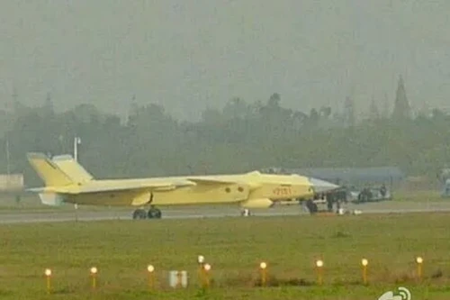 Trung Quốc đã đưa chiến đấu cơ J-20 vào sản xuất?