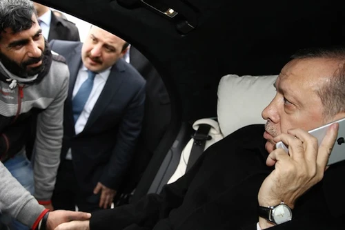 Tổng thống Thổ Nhĩ Kỳ cứu sống người đàn ông sắp tự tử