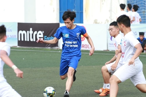 [ẢNH] Đánh bại THPT Lý Thái Tổ, trường Tân Lập vào vòng 1/8