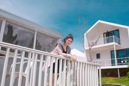 Bị đồn là người giàu có nhất nhì showbiz Việt, Lý Nhã Kỳ nói gì?