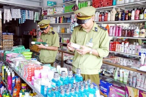 Hàng loạt sản phẩm chăm sóc sắc đẹp bị đình chỉ lưu hành