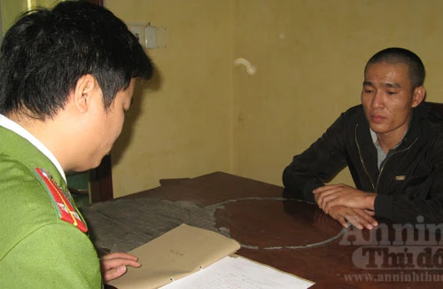 Oái oăm thủ đoạn: "Dính" ma túy vào... mông