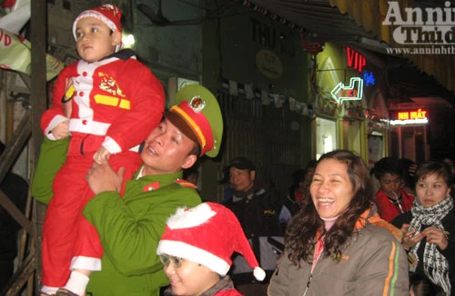 Hà Nội vui đón Noel an lành