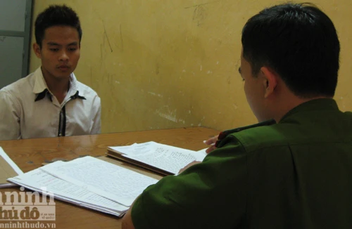 "Lật mặt" 2 kẻ mạo danh