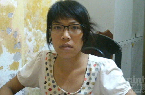 Nữ y tá dùng tiểu xảo... “đá” tiền trong két sắt gia chủ