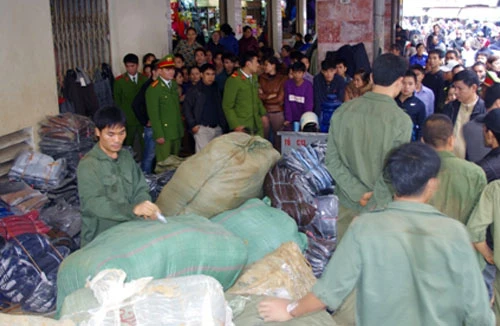 Chặn bắt gần 2 tỷ hàng hóa không rõ nguồn gốc