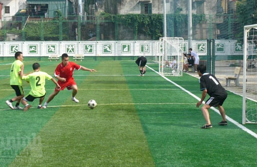 Giao hữu bóng đá, thắt chặt đoàn kết