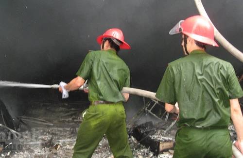 Rò rỉ khí gas, NinoMaxx Chùa Bộc cháy rụi