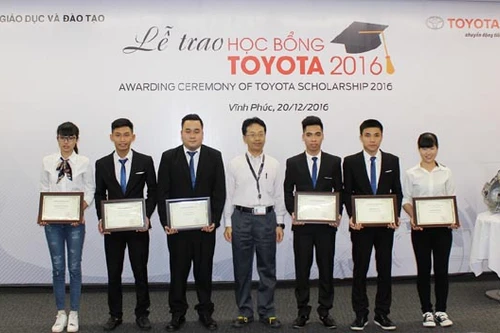 Toyota Việt Nam trao học bổng cho 115 sinh viên suất sắc