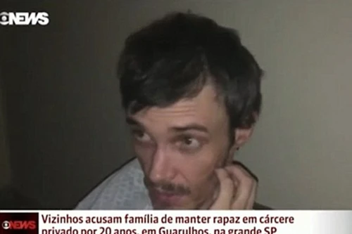 Nghi án người đàn ông 36 tuổi bị cha đẻ, mẹ kế nhốt trong hầm tối 2 thập kỷ 