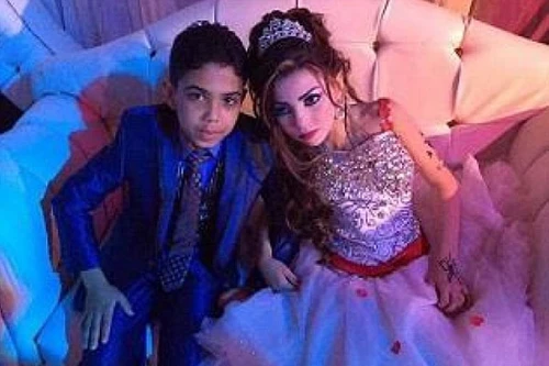 Ai Cập: Phẫn nộ trước lễ đính hôn của cậu bé 12 tuổi với em họ 11 tuổi 