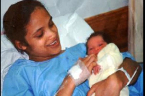 Bị bắt cóc từ khi mới sinh, sau 17 năm được đoàn tụ cùng gia đình