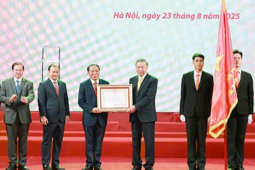 Hành trình tự hào, phụng sự đất nước, phục vụ nhân dân