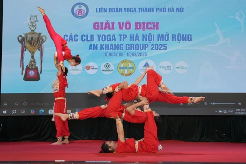 Hấp dẫn Giải vô địch các CLB Yoga thành phố Hà Nội mở rộng