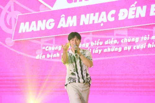 Mang âm nhạc tới Bệnh viện: Chào mừng Ngày gia đình Việt Nam tại Bệnh viện E