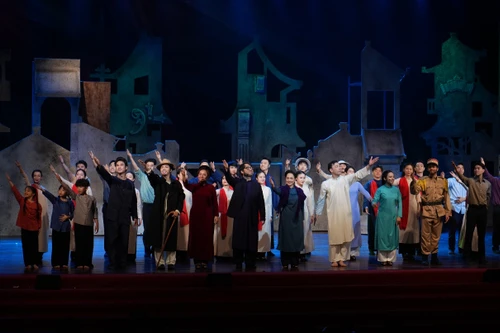 Khúc tráng ca “Lửa từ Đất” – mốc son trong nghệ thuật nhạc kịch Việt Nam