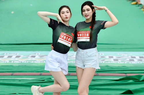 Hoa hậu Đỗ Thị Hà khoe chân dài miên man trên đường chạy