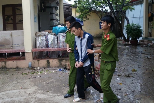 Nam sinh viên hạ sát đồng môn cướp tài sản bất thành