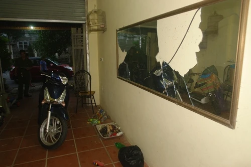 Xì khí gas, đổ xăng, khống chế con trai 5 tuổi do ngáo đá