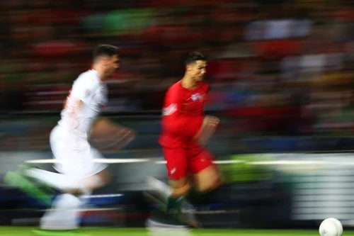 [ẢNH] Ở tuổi 34, Ronaldo vẫn bùng nổ dữ dội như còn đôi mươi