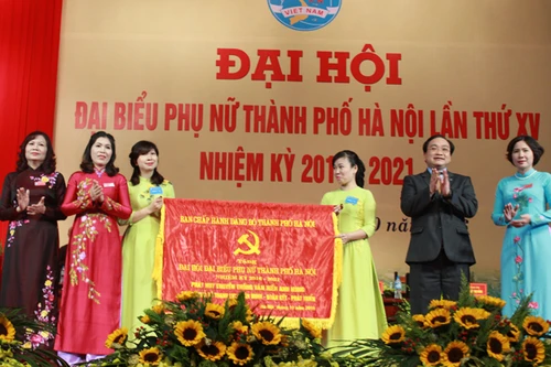 Phụ nữ chủ động, tích cực góp sức xây dựng Thủ đô