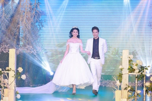 Phan Thị Mơ xinh đẹp trong trang phục cưới 