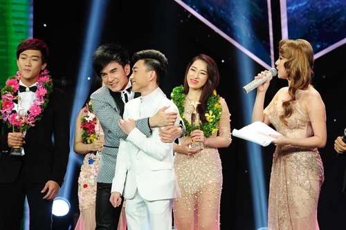 Trung Quang - học trò Đan Trường lên ngôi "Thần tượng Bolero" 