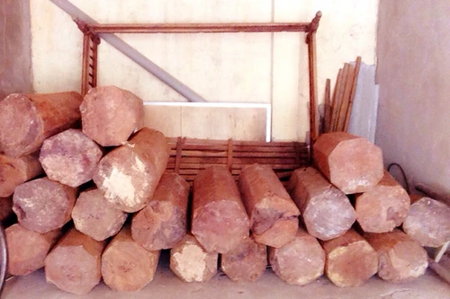 Được tặng 1,2m3 gỗ nghiến không rõ nguồn gốc?