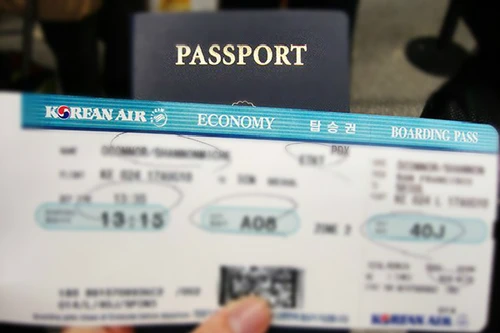 Rước họa vì "sống ảo" với visa, hộ chiếu, vé máy bay…