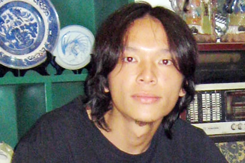 Ma mị, nhập nhằng cùng Phạm Tuấn Tú