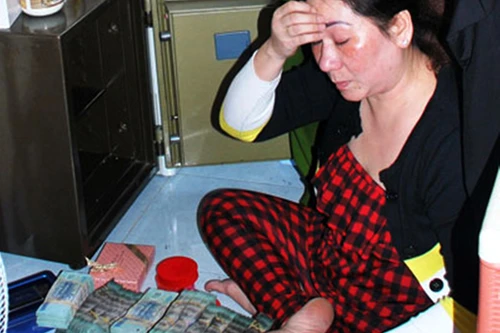 Chiêu “móc túi” đại gia háo sắc của má mì miền Tây thu tiền khủng mỗi ngày