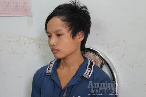 Sẵn hơi men, nghịch tử phi dao nhọn khiến bố tử vong vì thủng phổi