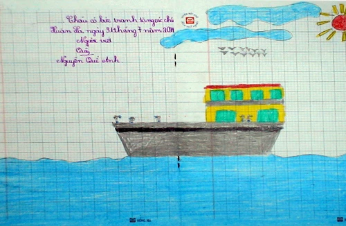 Tranh học sinh tiểu học Quốc tế Thăng Long “gửi các chiến sĩ canh giữ biển đảo quê hương”