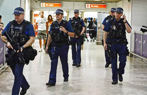 Anh đập tan âm mưu khủng bố đẫm máu