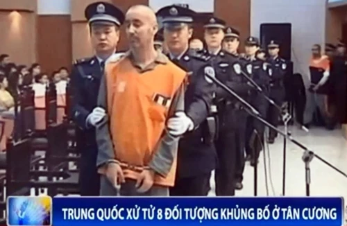 Trung Quốc: Xử tử 8 đối tượng khủng bố ở Tân Cương